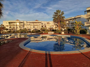 Appartement dans Résidence avec piscine Marina P13